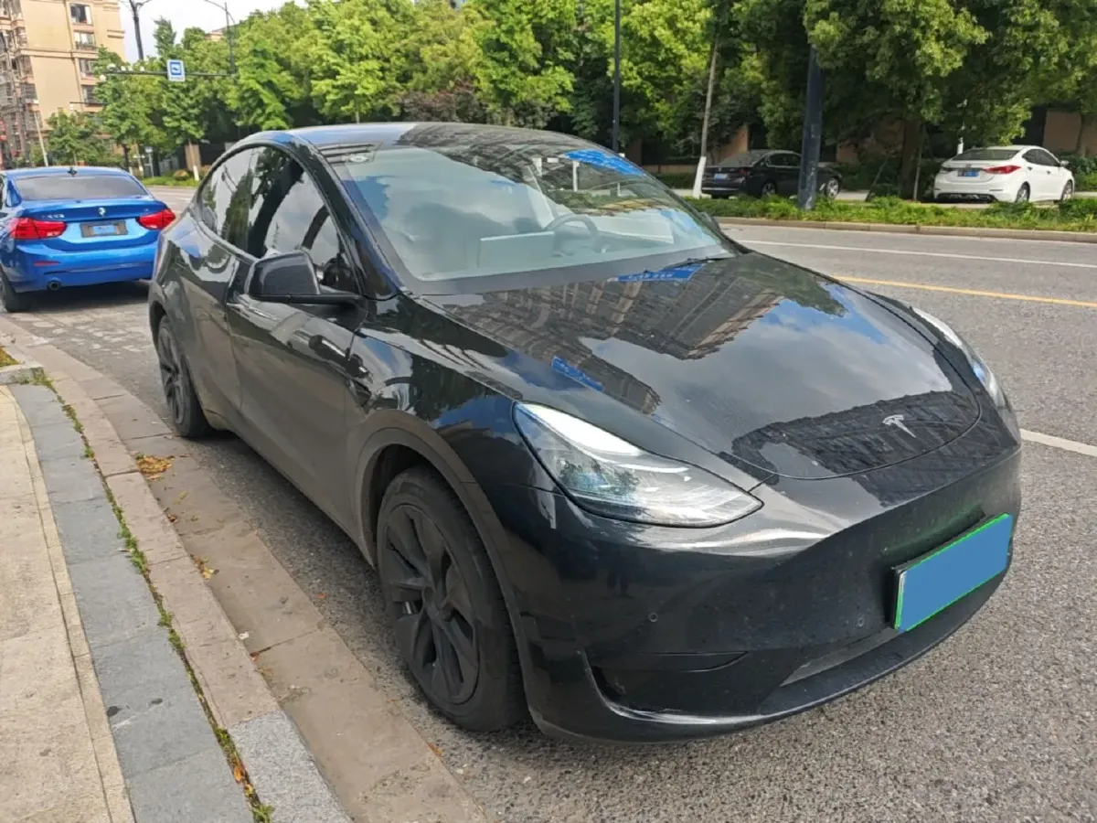 2022 Tesla Model Y BEV 60KWH,autocango,china used car exporter,china ev exporter,chinese used car exporter,chinese used ev exporter