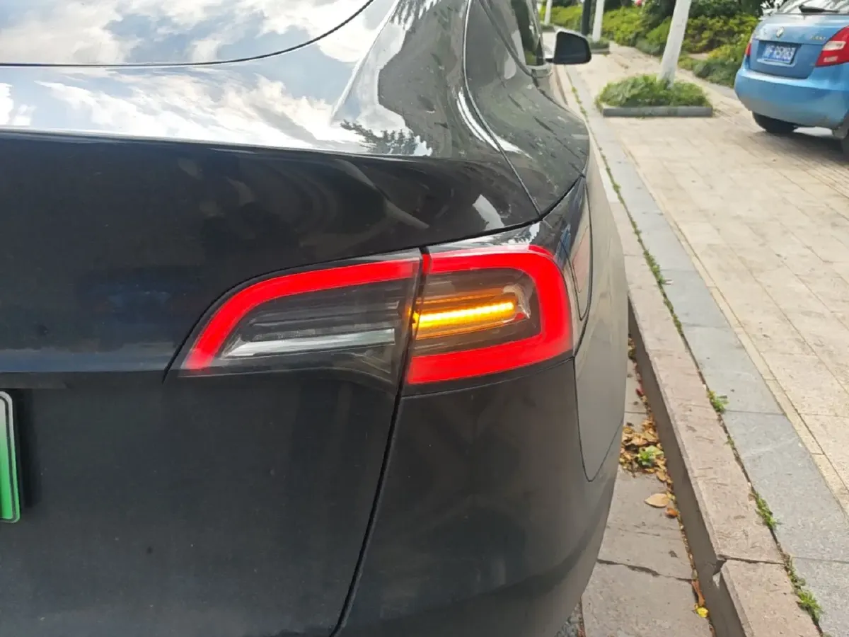 2022 Tesla Model Y BEV 60KWH,autocango,china used car exporter,china ev exporter,chinese used car exporter,chinese used ev exporter