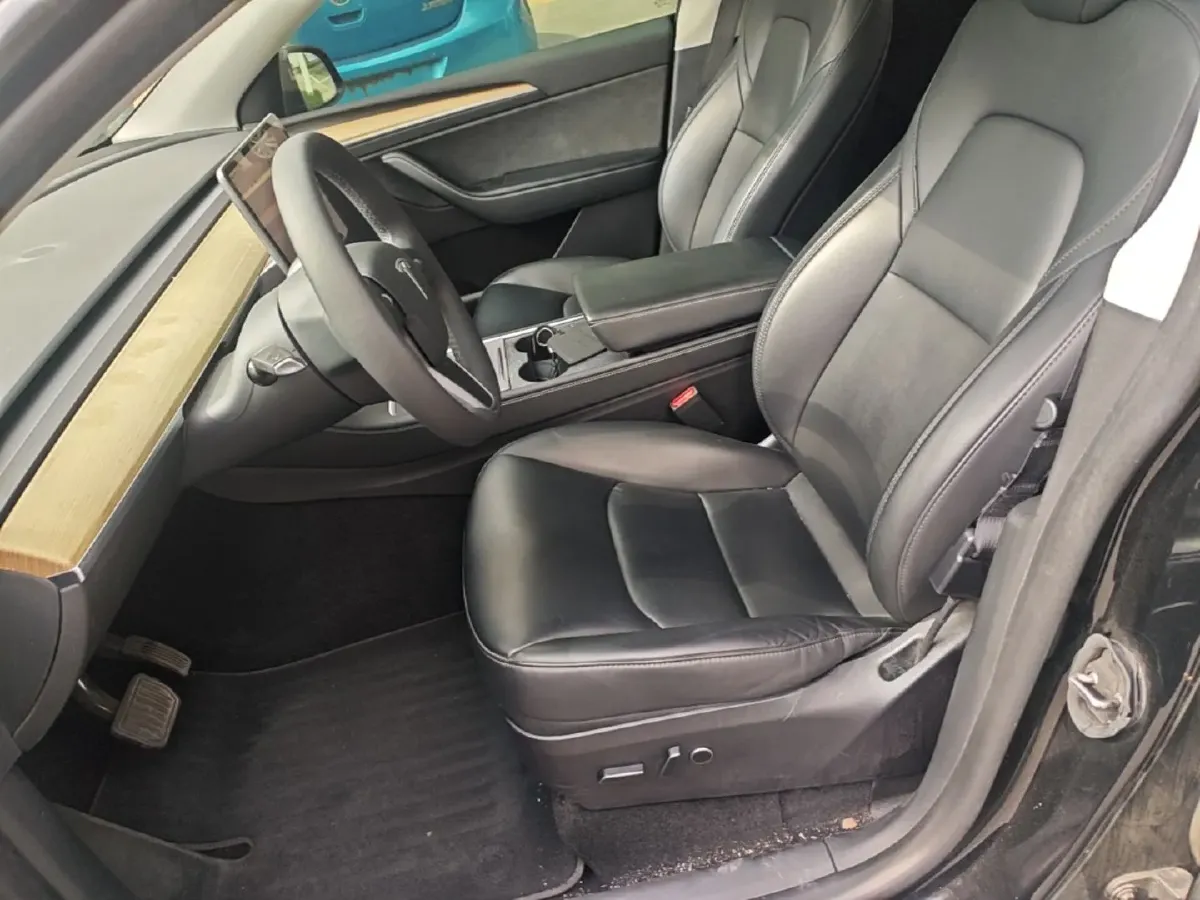 2022 Tesla Model Y BEV 60KWH,autocango,china used car exporter,china ev exporter,chinese used car exporter,chinese used ev exporter