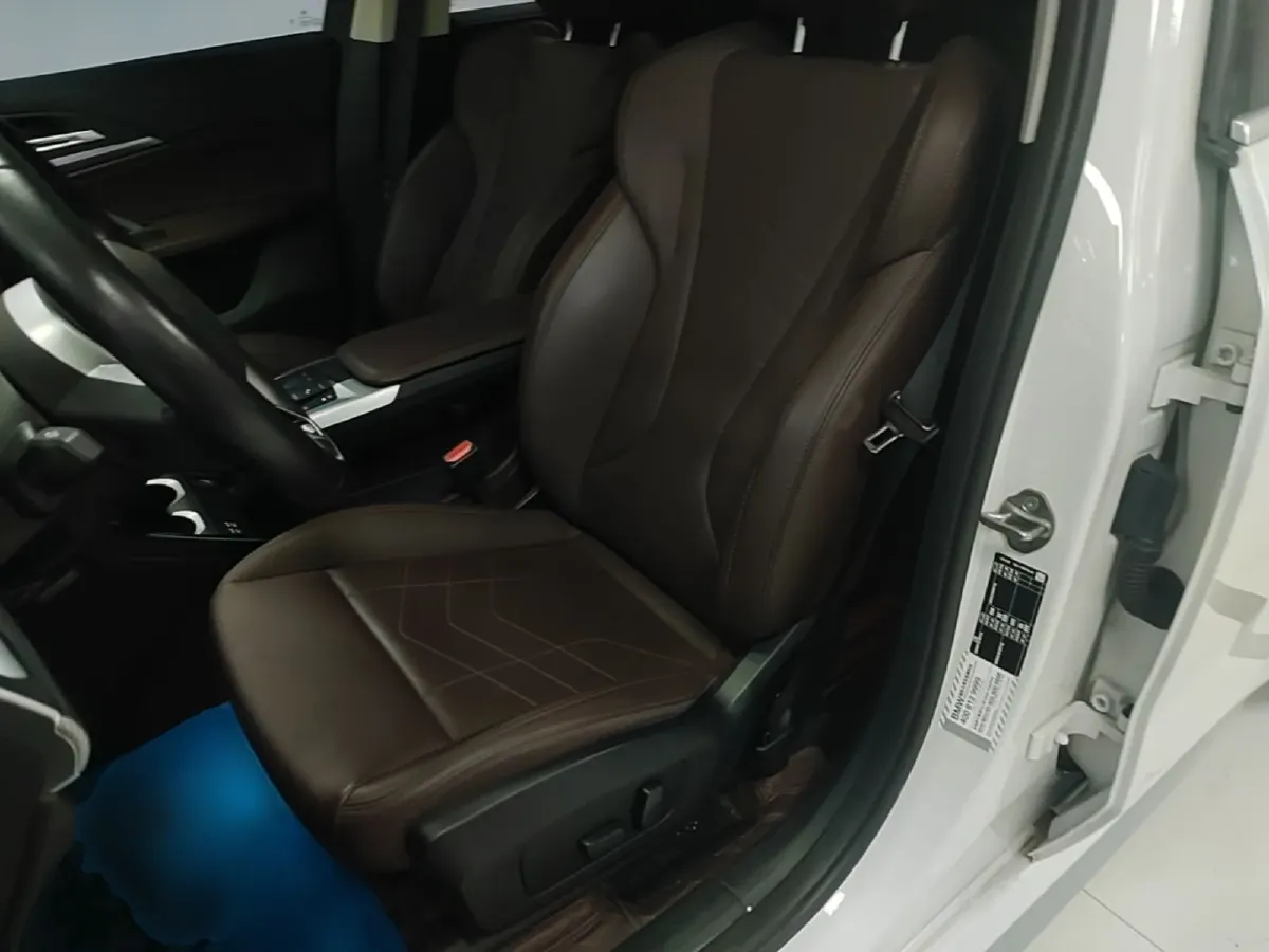 2023 BMW X1 2.0T 204HP L4 7DCT,autocango,china used car exporter,china ev exporter,chinese used car exporter,chinese used ev exporter