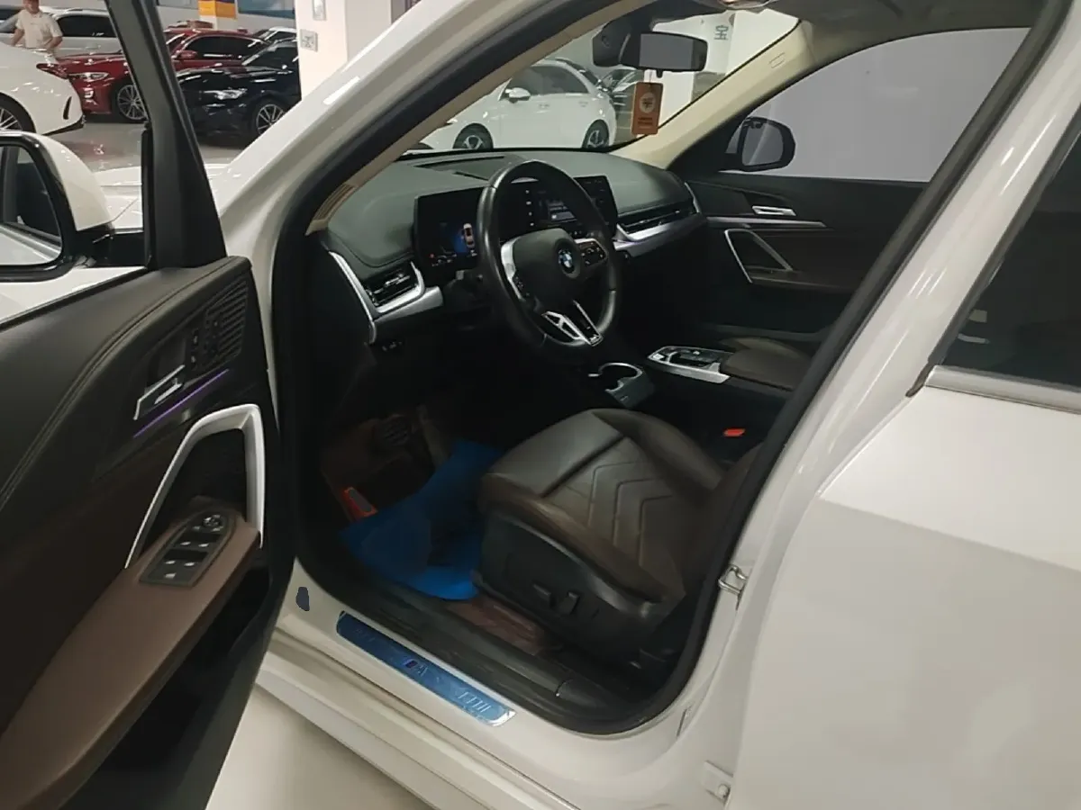 2023 BMW X1 2.0T 204HP L4 7DCT,autocango,china used car exporter,china ev exporter,chinese used car exporter,chinese used ev exporter