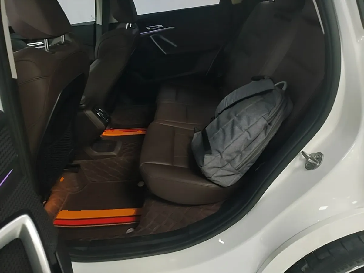 2023 BMW X1 2.0T 204HP L4 7DCT,autocango,china used car exporter,china ev exporter,chinese used car exporter,chinese used ev exporter