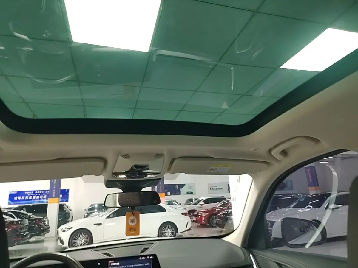 2023 BMW X1 2.0T 204HP L4 7DCT,autocango,china used car exporter,china ev exporter,chinese used car exporter,chinese used ev exporter