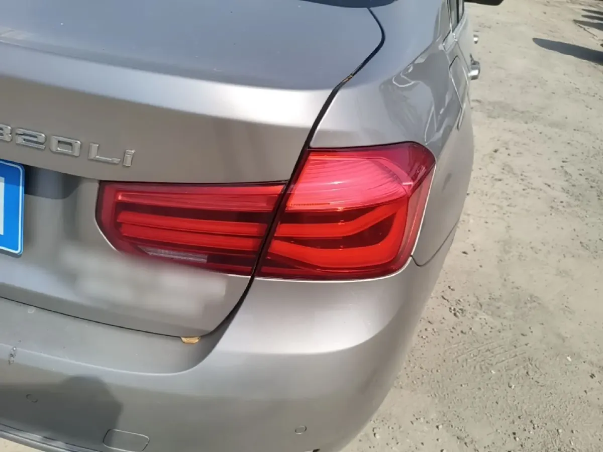 2017 BMW 3 Series 2.0T 184HP L4 8AT,autocango,china used car exporter,china ev exporter,chinese used car exporter,chinese used ev exporter