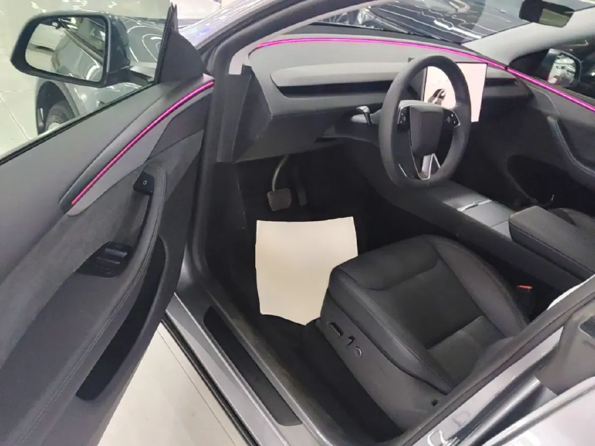 2025 Tesla Model Y BEV 78.4KWH,autocango,china used car exporter,china ev exporter,chinese used car exporter,chinese used ev exporter