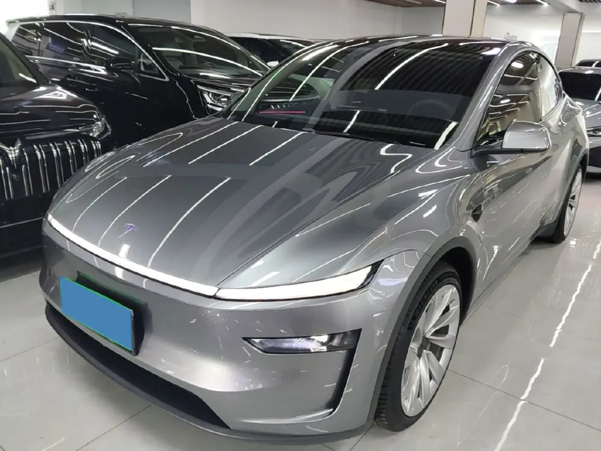 2025 Tesla Model Y BEV 78.4KWH,autocango,china used car exporter,china ev exporter,chinese used car exporter,chinese used ev exporter