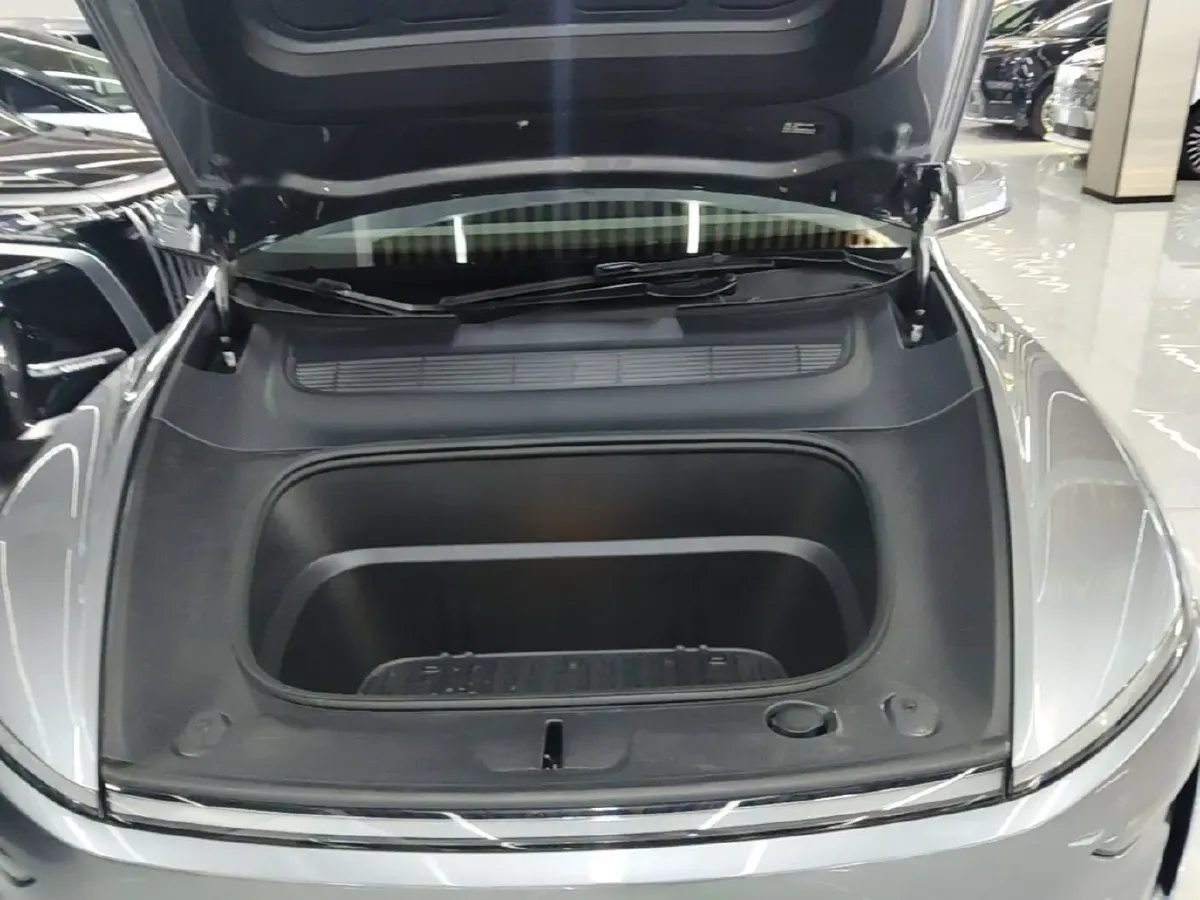 2025 Tesla Model Y BEV 78.4KWH,autocango,china used car exporter,china ev exporter,chinese used car exporter,chinese used ev exporter