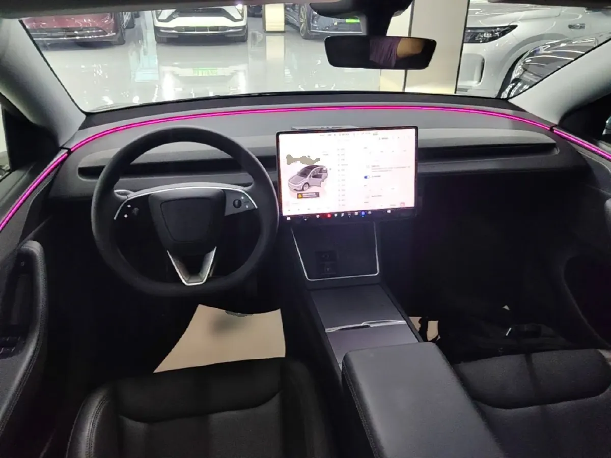 2025 Tesla Model Y BEV 78.4KWH,autocango,china used car exporter,china ev exporter,chinese used car exporter,chinese used ev exporter