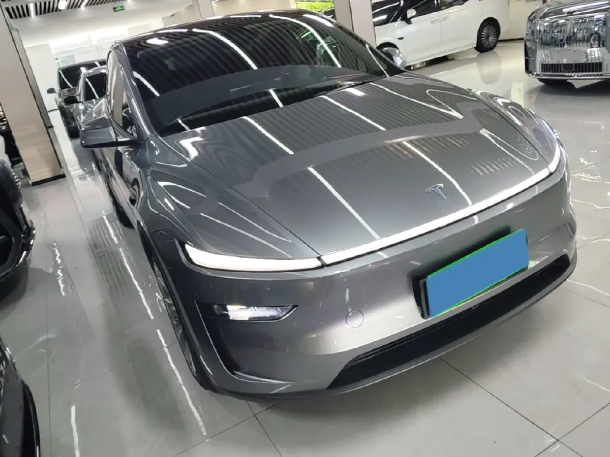 2025 Tesla Model Y BEV 78.4KWH,autocango,china used car exporter,china ev exporter,chinese used car exporter,chinese used ev exporter