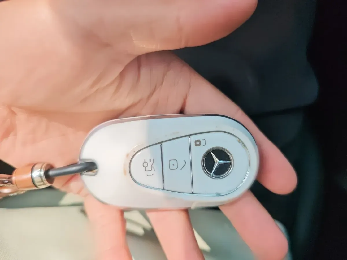 2024 Mercedes-Benz C Class 1.5T 204HP L4 9AT,autocango,china used car exporter,china ev exporter,chinese used car exporter,chinese used ev exporter