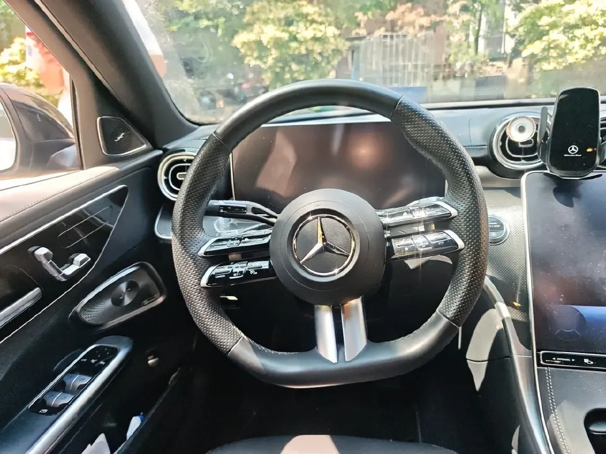 2024 Mercedes-Benz C Class 1.5T 204HP L4 9AT,autocango,china used car exporter,china ev exporter,chinese used car exporter,chinese used ev exporter