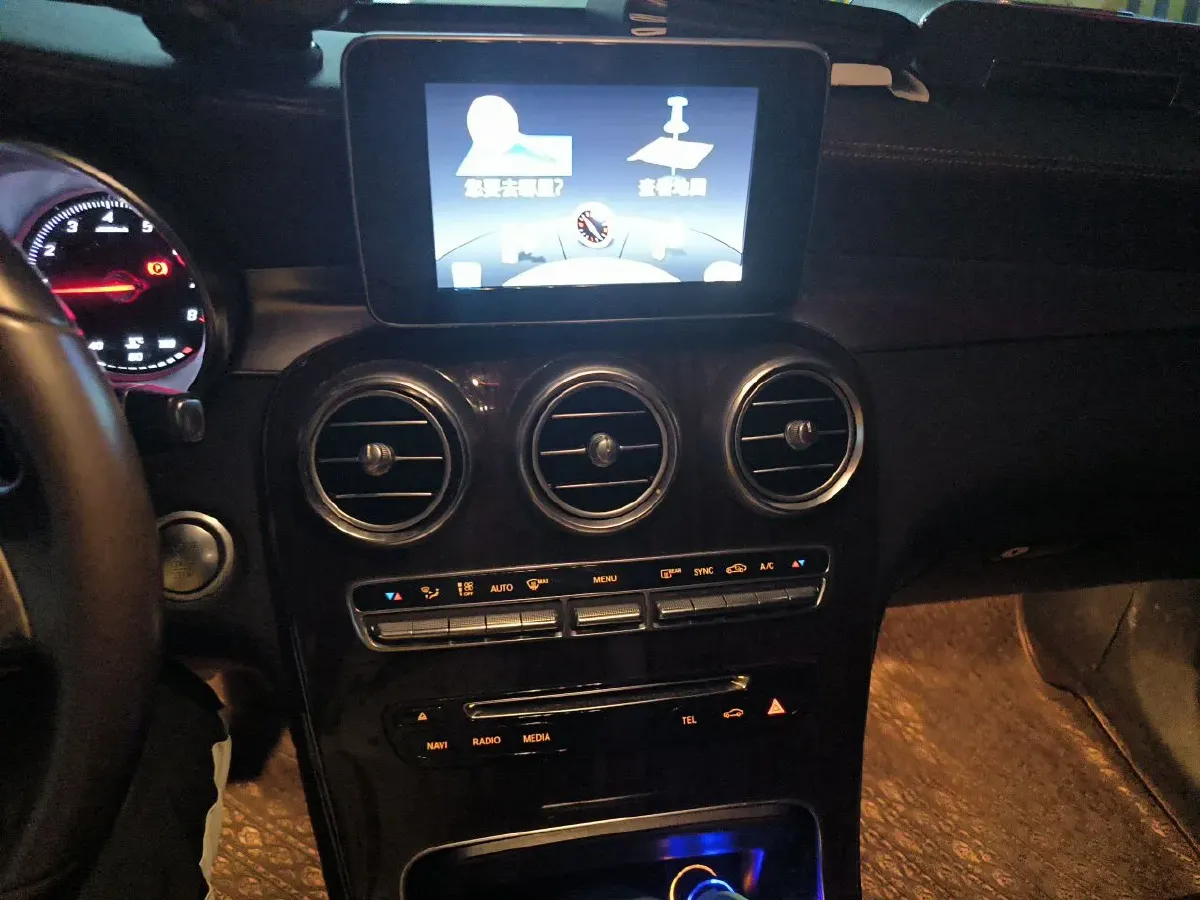 2016 Mercedes-Benz GLC Class 2.0T 211HP L4 9AT,autocango,china used car exporter,china ev exporter,chinese used car exporter,chinese used ev exporter