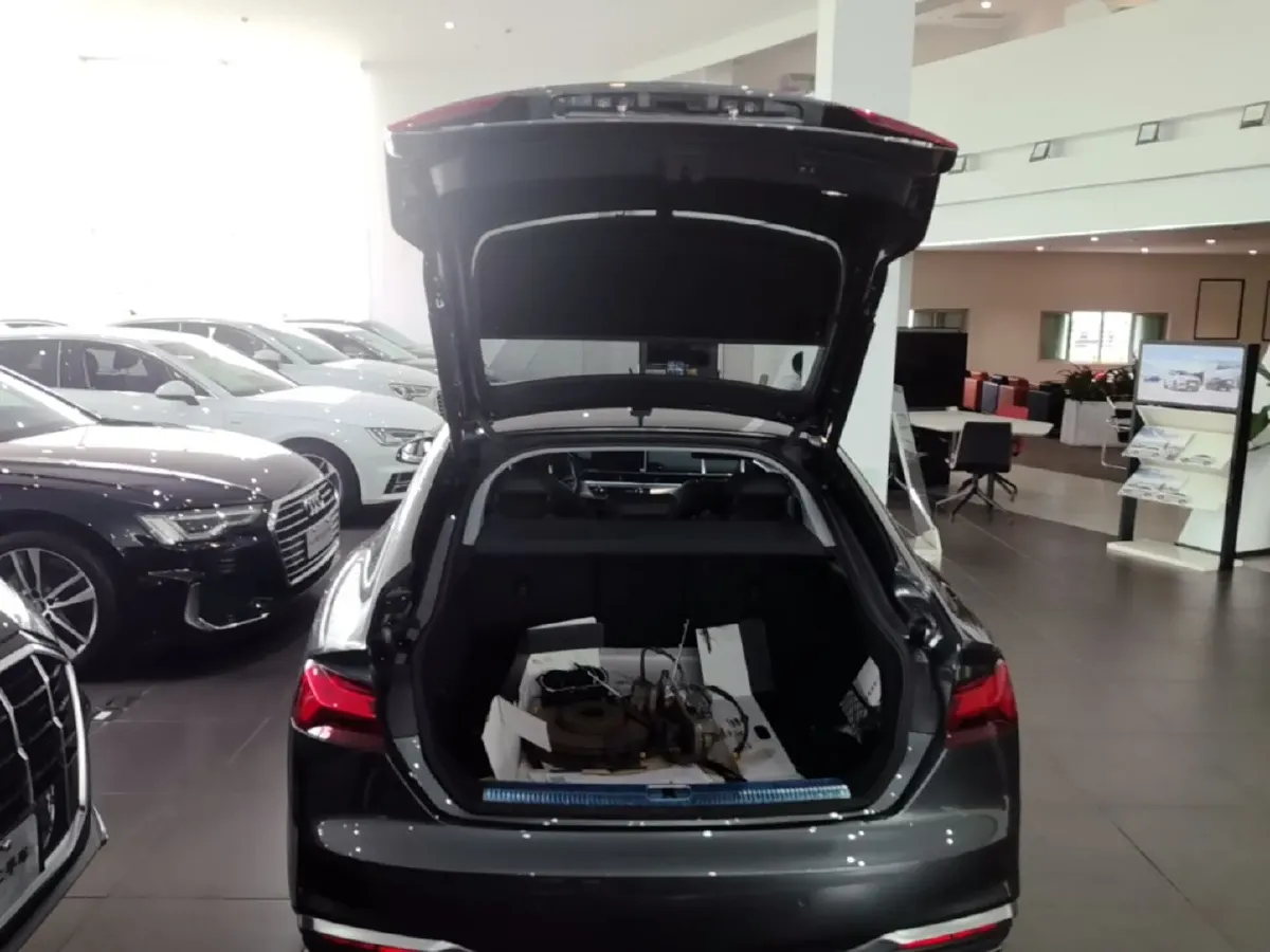 2023 BMW 4 Series 2.0T 184HP L4 8AT,autocango,china used car exporter,china ev exporter,chinese used car exporter,chinese used ev exporter