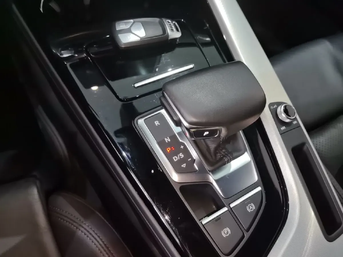 2023 BMW 4 Series 2.0T 184HP L4 8AT,autocango,china used car exporter,china ev exporter,chinese used car exporter,chinese used ev exporter