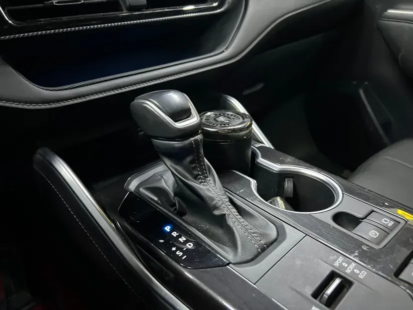 2023 Toyota Crown Kluger 2.5L 189HP L4 E-CVT Hybrid,autocango,china used car exporter,china ev exporter,chinese used car exporter,chinese used ev exporter