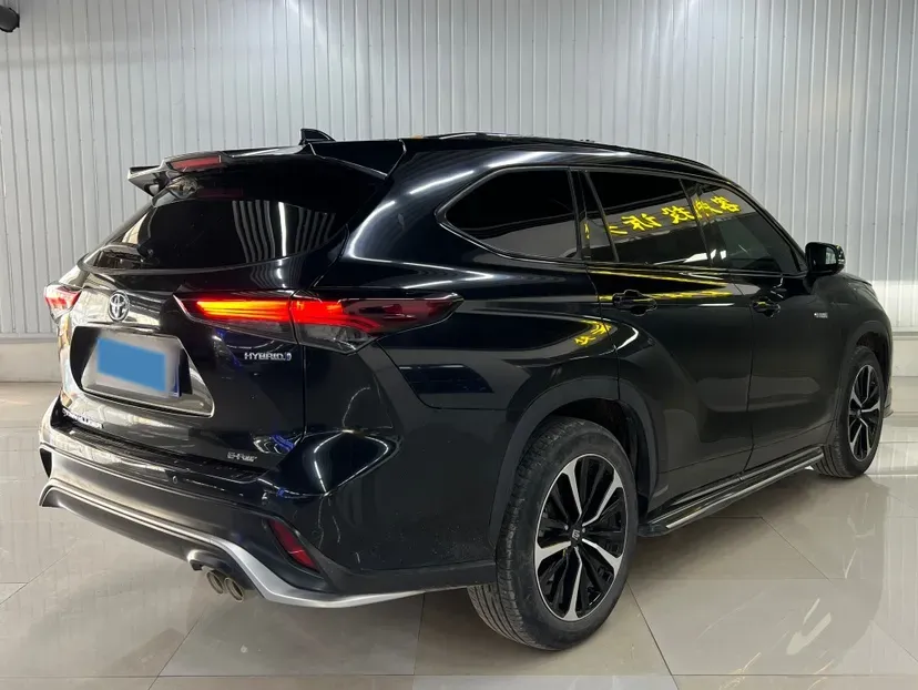 2023 Toyota Crown Kluger 2.5L 189HP L4 E-CVT Hybrid,autocango,china used car exporter,china ev exporter,chinese used car exporter,chinese used ev exporter