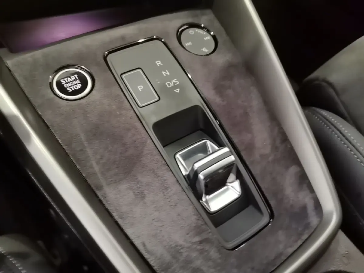 2024 Audi A3 1.4T 150HP L4 7DCT,autocango,china used car exporter,china ev exporter,chinese used car exporter,chinese used ev exporter