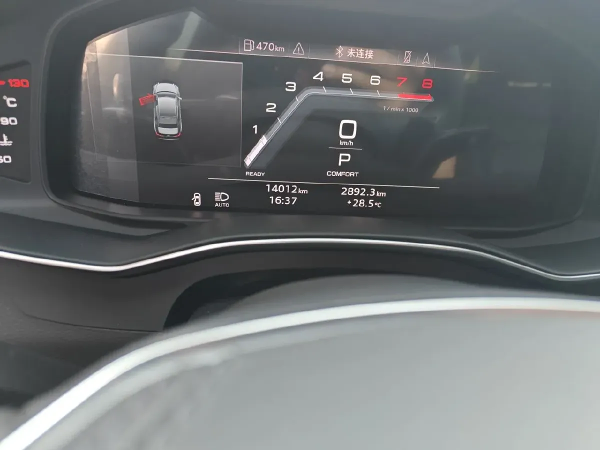 2025 Audi A6L 2.0T 245HP L4 7DCT,autocango,china used car exporter,china ev exporter,chinese used car exporter,chinese used ev exporter