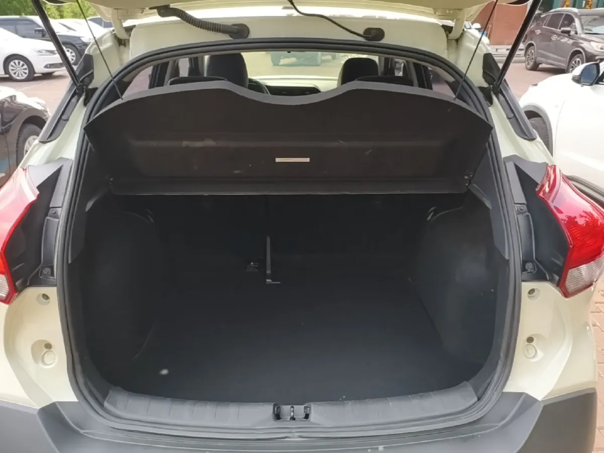 2021 Nissan Kicks 1.5L 122HP L4 CVT,autocango,china used car exporter,china ev exporter,chinese used car exporter,chinese used ev exporter