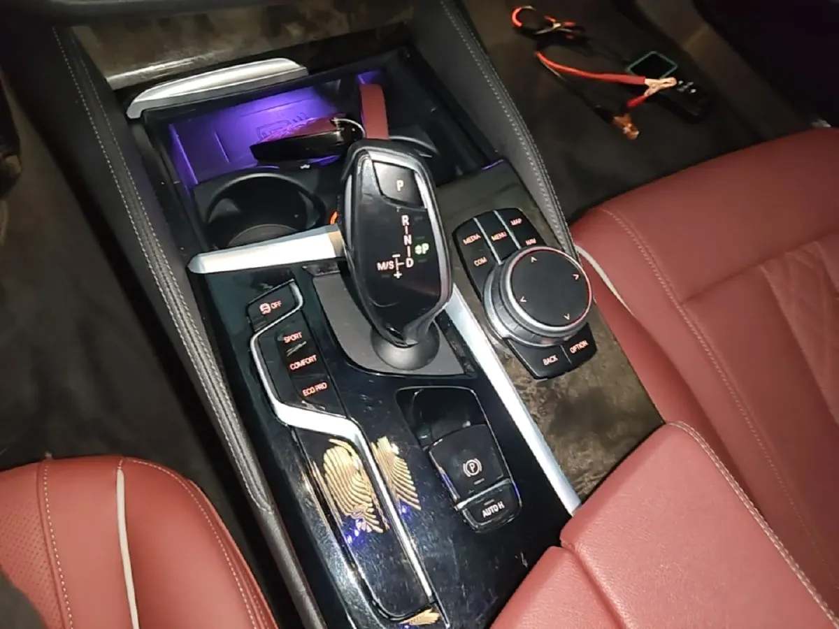2021 BMW 5 Series 2.0T 184HP L4 8AT,autocango,china used car exporter,china ev exporter,chinese used car exporter,chinese used ev exporter