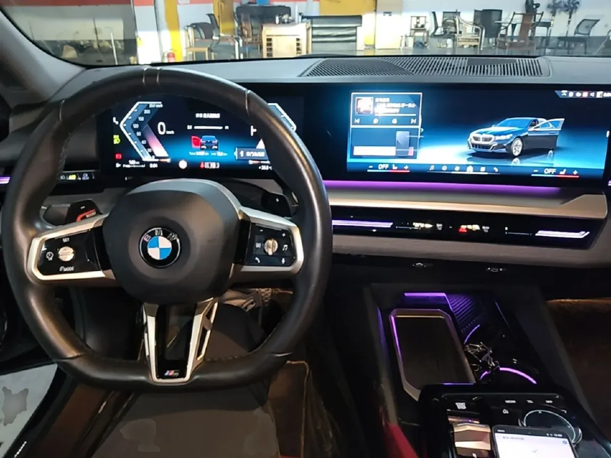 2024 HongQi HQ9 2.0T 252HP L4 8AT,autocango,china used car exporter,china ev exporter,chinese used car exporter,chinese used ev exporter