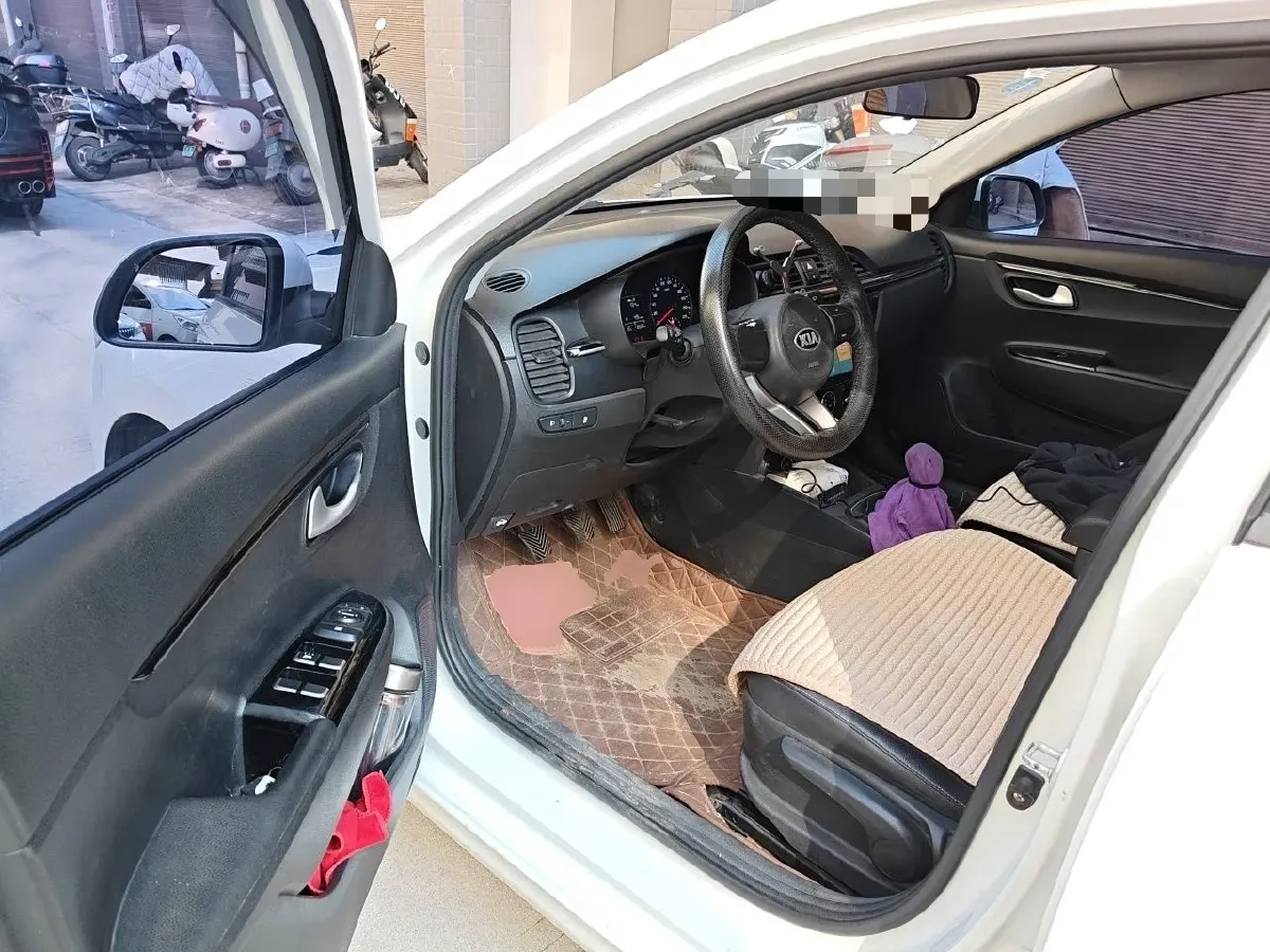 2017 Geely Emgrand 1.3T 133HP L4 6MT,autocango,china used car exporter,china ev exporter,chinese used car exporter,chinese used ev exporter