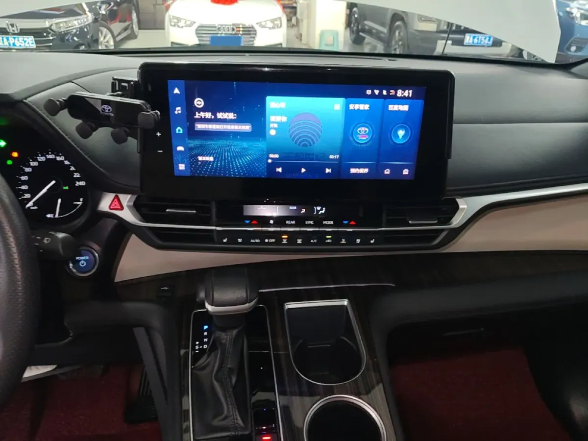 2023 Toyota Granvia 2.5L 189HP L4 E-CVT Hybrid,autocango,china used car exporter,china ev exporter,chinese used car exporter,chinese used ev exporter