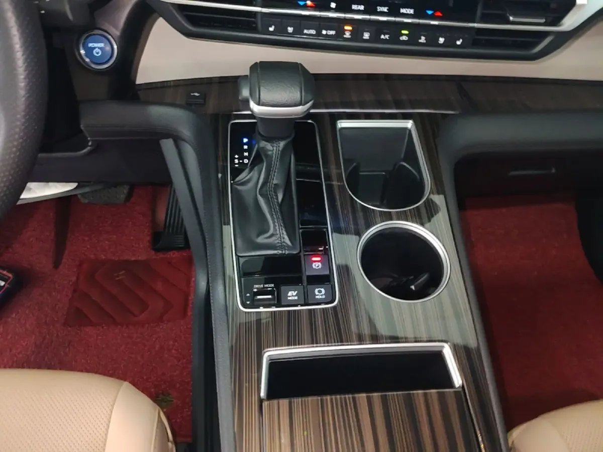 2023 Toyota Granvia 2.5L 189HP L4 E-CVT Hybrid,autocango,china used car exporter,china ev exporter,chinese used car exporter,chinese used ev exporter
