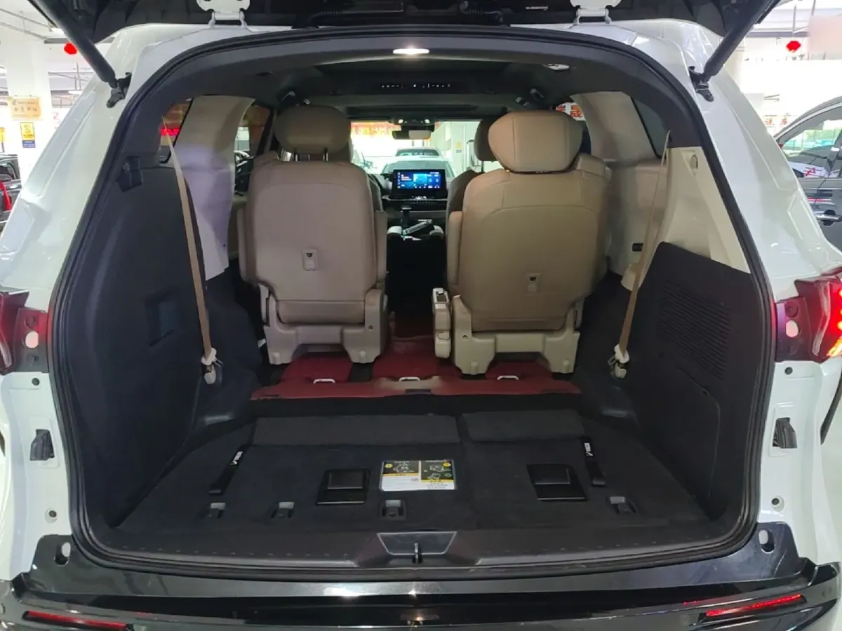 2023 Toyota Granvia 2.5L 189HP L4 E-CVT Hybrid,autocango,china used car exporter,china ev exporter,chinese used car exporter,chinese used ev exporter