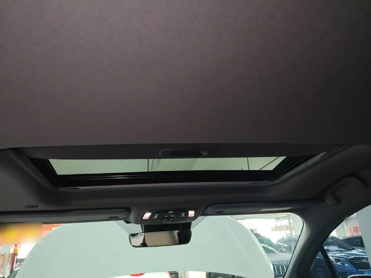 2023 Toyota Granvia 2.5L 189HP L4 E-CVT Hybrid,autocango,china used car exporter,china ev exporter,chinese used car exporter,chinese used ev exporter