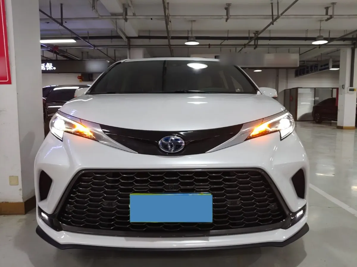 2023 Toyota Granvia 2.5L 189HP L4 E-CVT Hybrid,autocango,china used car exporter,china ev exporter,chinese used car exporter,chinese used ev exporter