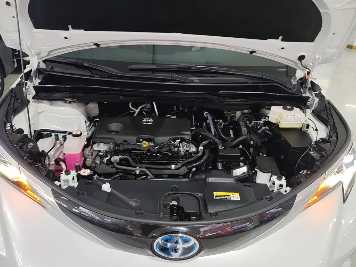 2023 Toyota Granvia 2.5L 189HP L4 E-CVT Hybrid,autocango,china used car exporter,china ev exporter,chinese used car exporter,chinese used ev exporter
