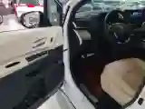 2023 Toyota Granvia 2.5L 189HP L4 E-CVT Hybrid