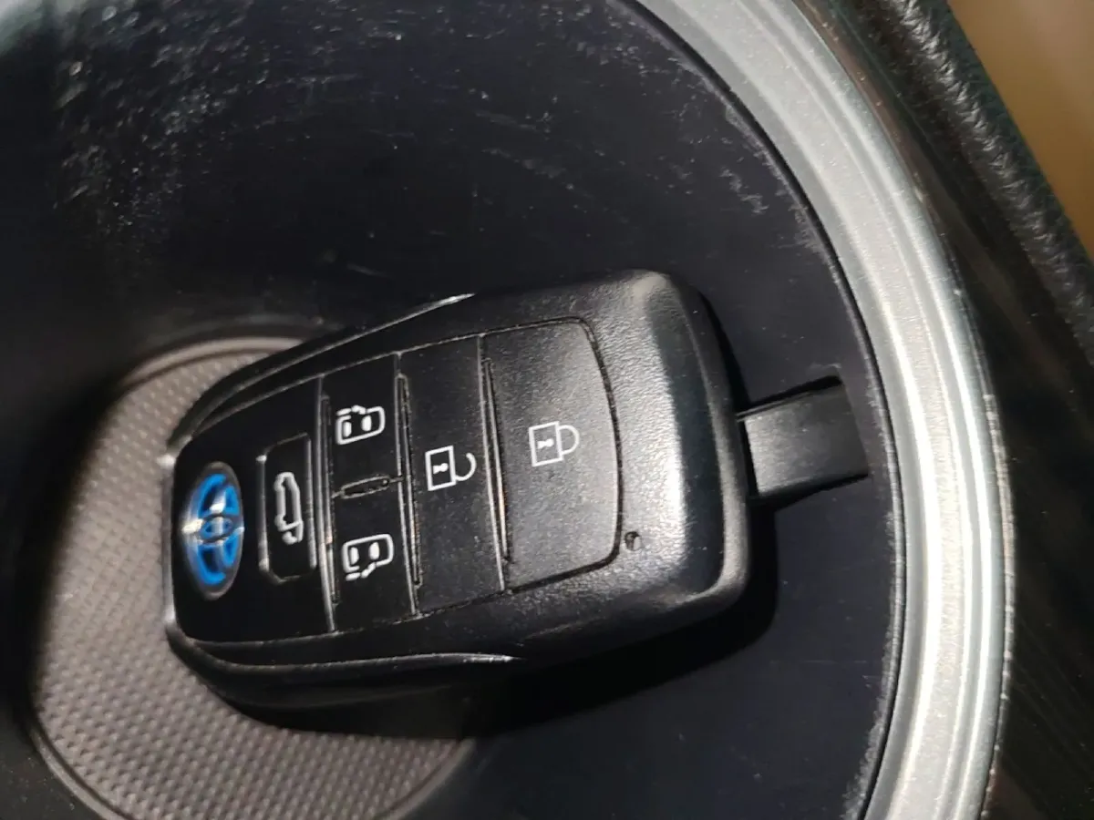 2023 Toyota Granvia 2.5L 189HP L4 E-CVT Hybrid,autocango,china used car exporter,china ev exporter,chinese used car exporter,chinese used ev exporter