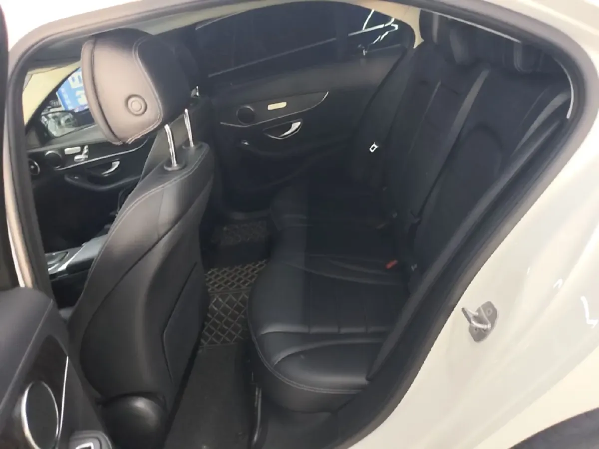 2021 Mercedes-Benz C Class 1.5T 184HP L4 9AT,autocango,china used car exporter,china ev exporter,chinese used car exporter,chinese used ev exporter