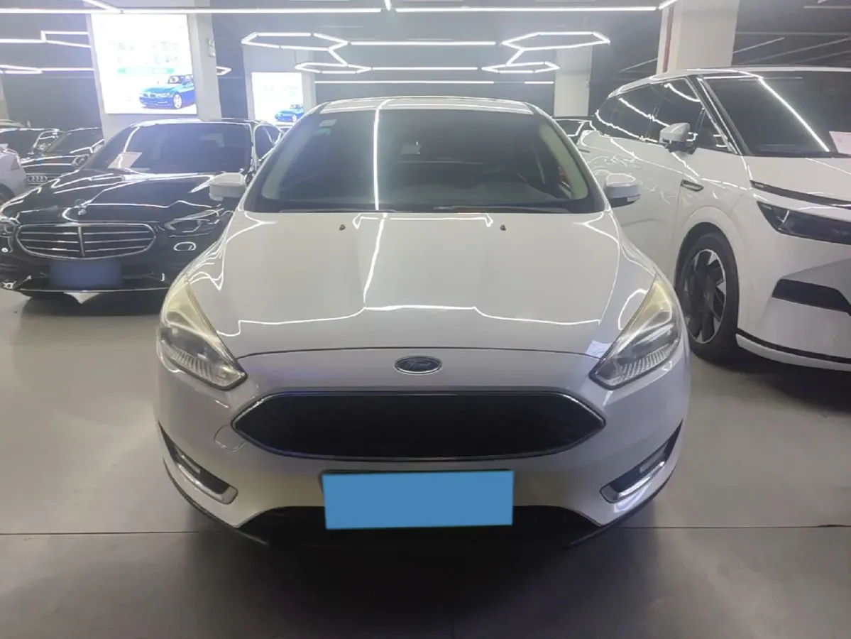 2017 Ford Focus 1.6L 125HP L4 6DCT,autocango,china used car exporter,china ev exporter,chinese used car exporter,chinese used ev exporter