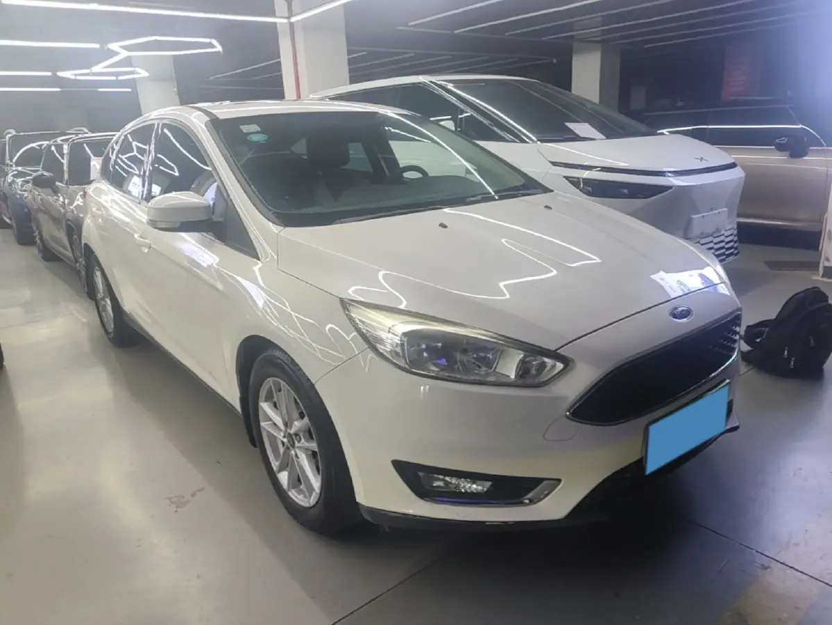 2017 Ford Focus 1.6L 125HP L4 6DCT,autocango,china used car exporter,china ev exporter,chinese used car exporter,chinese used ev exporter