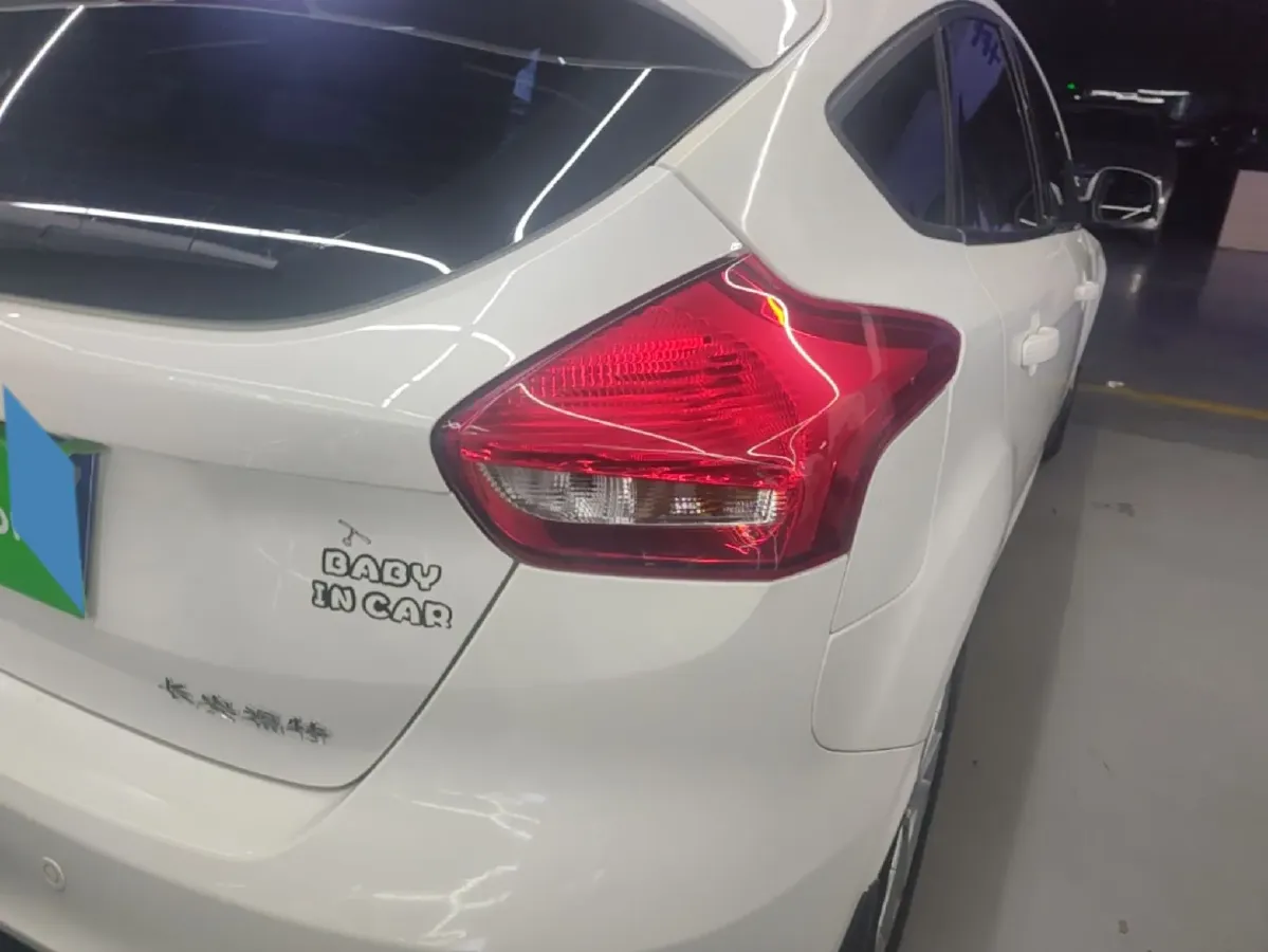 2017 Ford Focus 1.6L 125HP L4 6DCT,autocango,china used car exporter,china ev exporter,chinese used car exporter,chinese used ev exporter