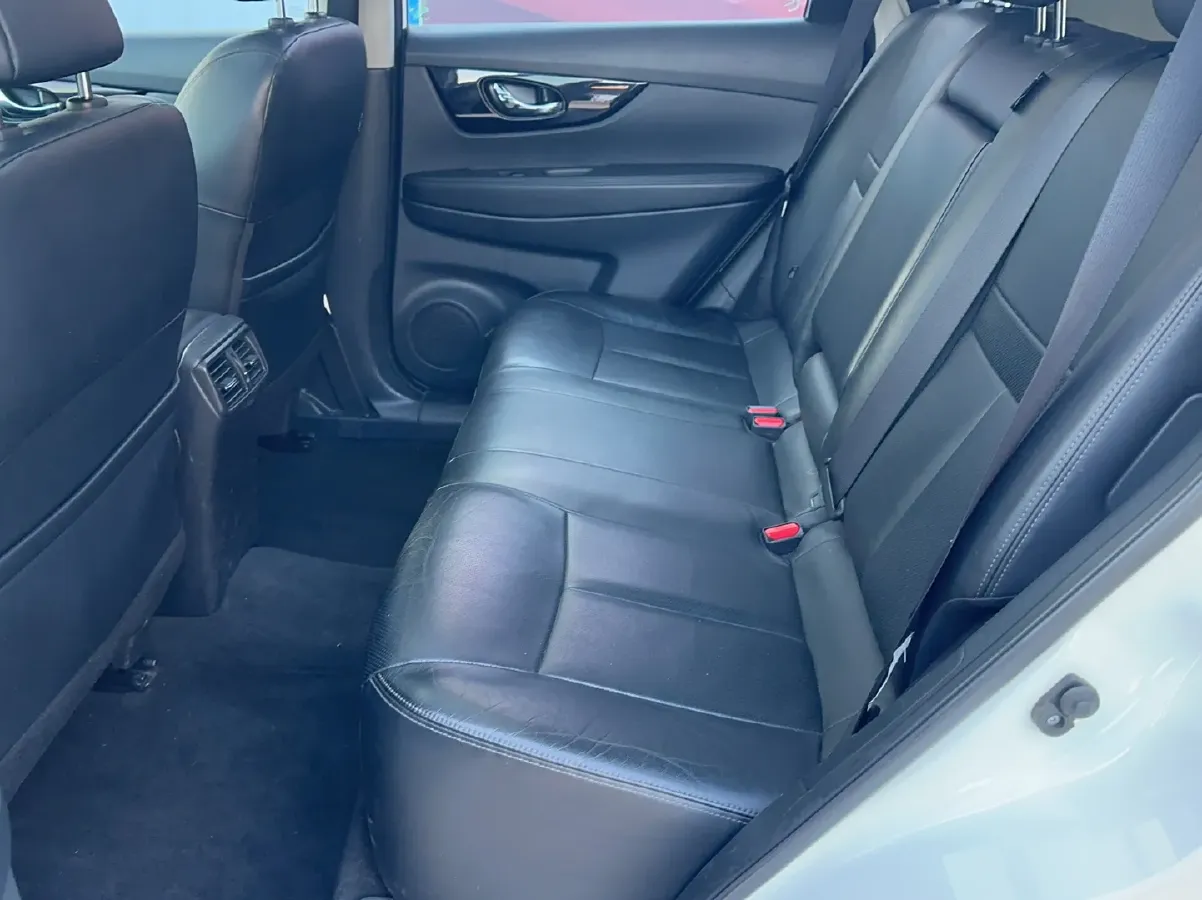 2019 Nissan X-Trail 2.0L 154HP L4 CVT,autocango,china used car exporter,china ev exporter,chinese used car exporter,chinese used ev exporter