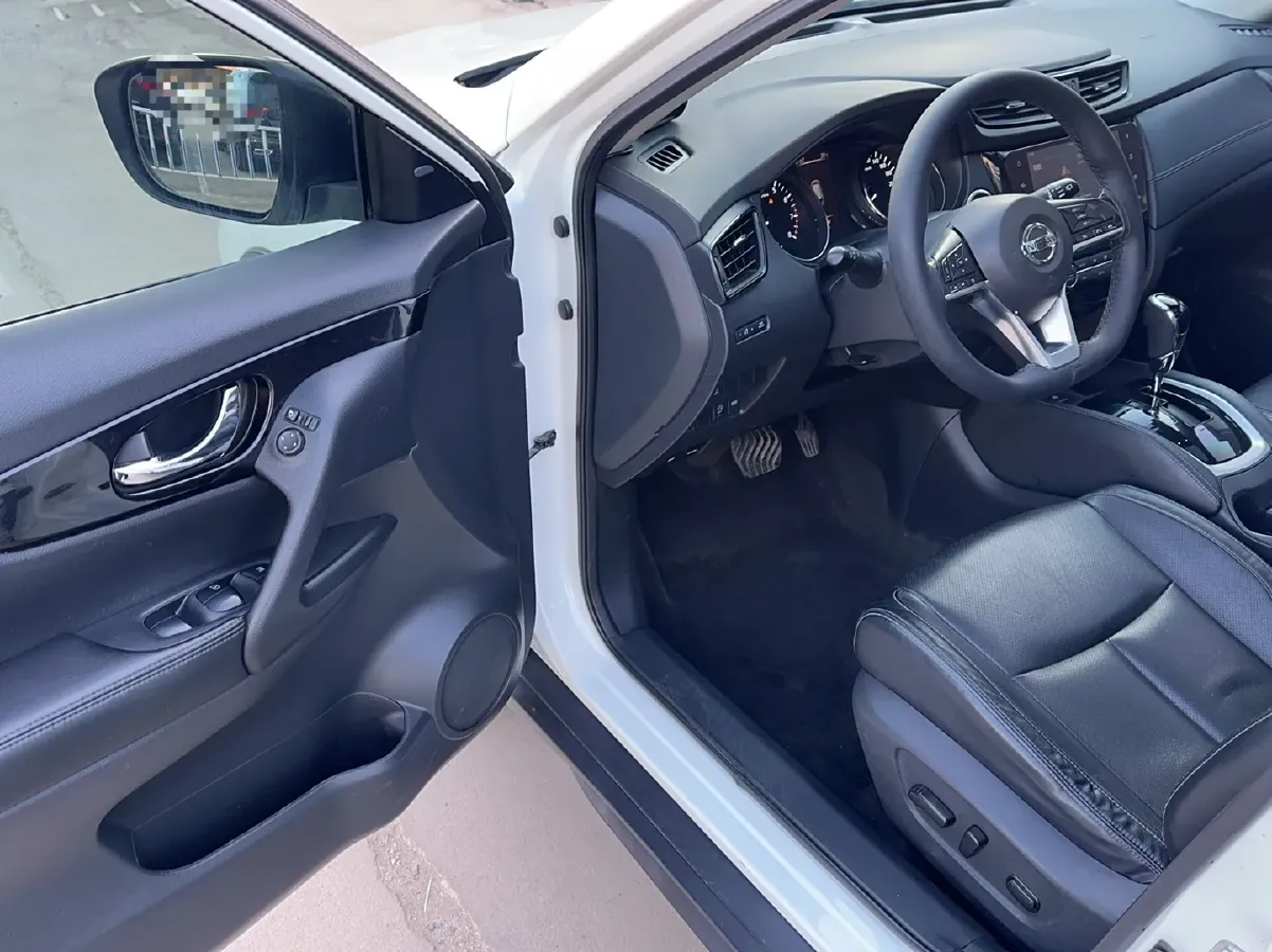 2019 Nissan X-Trail 2.0L 154HP L4 CVT,autocango,china used car exporter,china ev exporter,chinese used car exporter,chinese used ev exporter