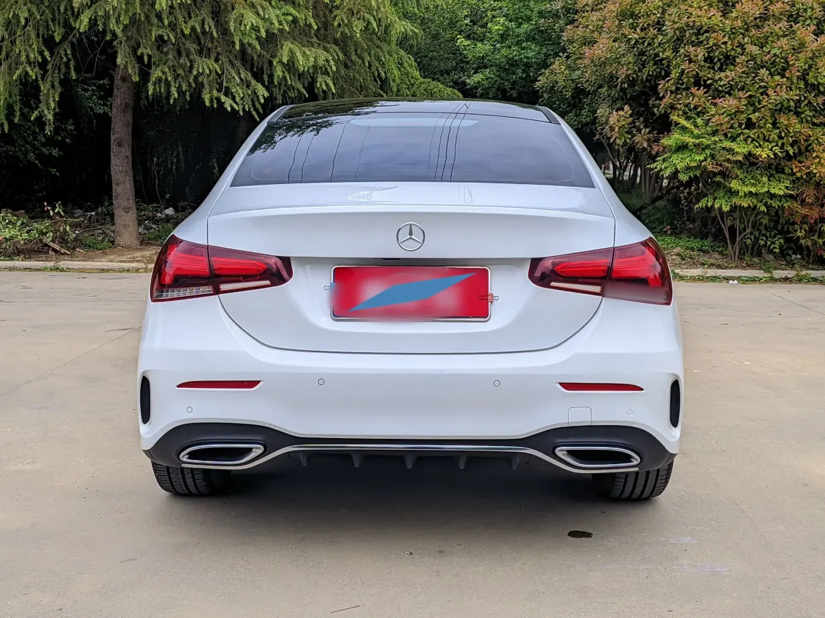 2022 Mercedes-Benz A Class 1.3T 163HP L4 7DCT,autocango,china used car exporter,china ev exporter,chinese used car exporter,chinese used ev exporter