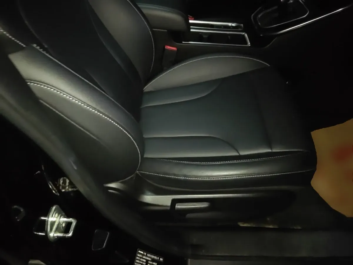 2021 Haval M6 1.5T 150HP L4 7DCT,autocango,china used car exporter,china ev exporter,chinese used car exporter,chinese used ev exporter