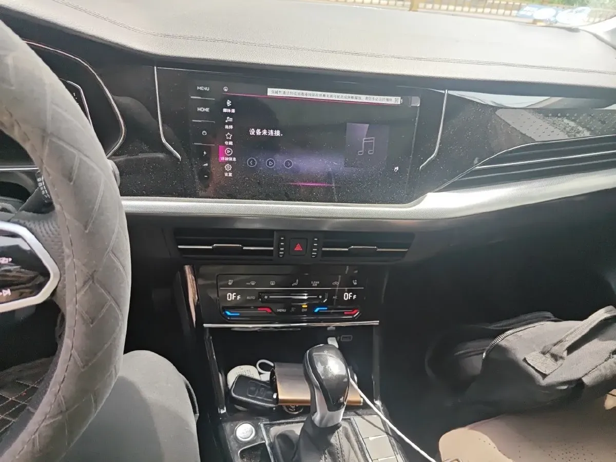 2022 Toyota Avalon 2.5L 209HP L4 8AT,autocango,china used car exporter,china ev exporter,chinese used car exporter,chinese used ev exporter