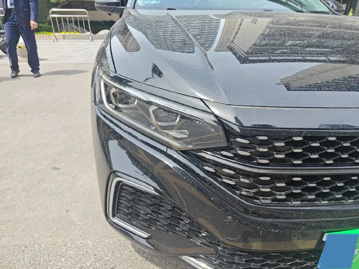 2022 Toyota Avalon 2.5L 209HP L4 8AT,autocango,china used car exporter,china ev exporter,chinese used car exporter,chinese used ev exporter