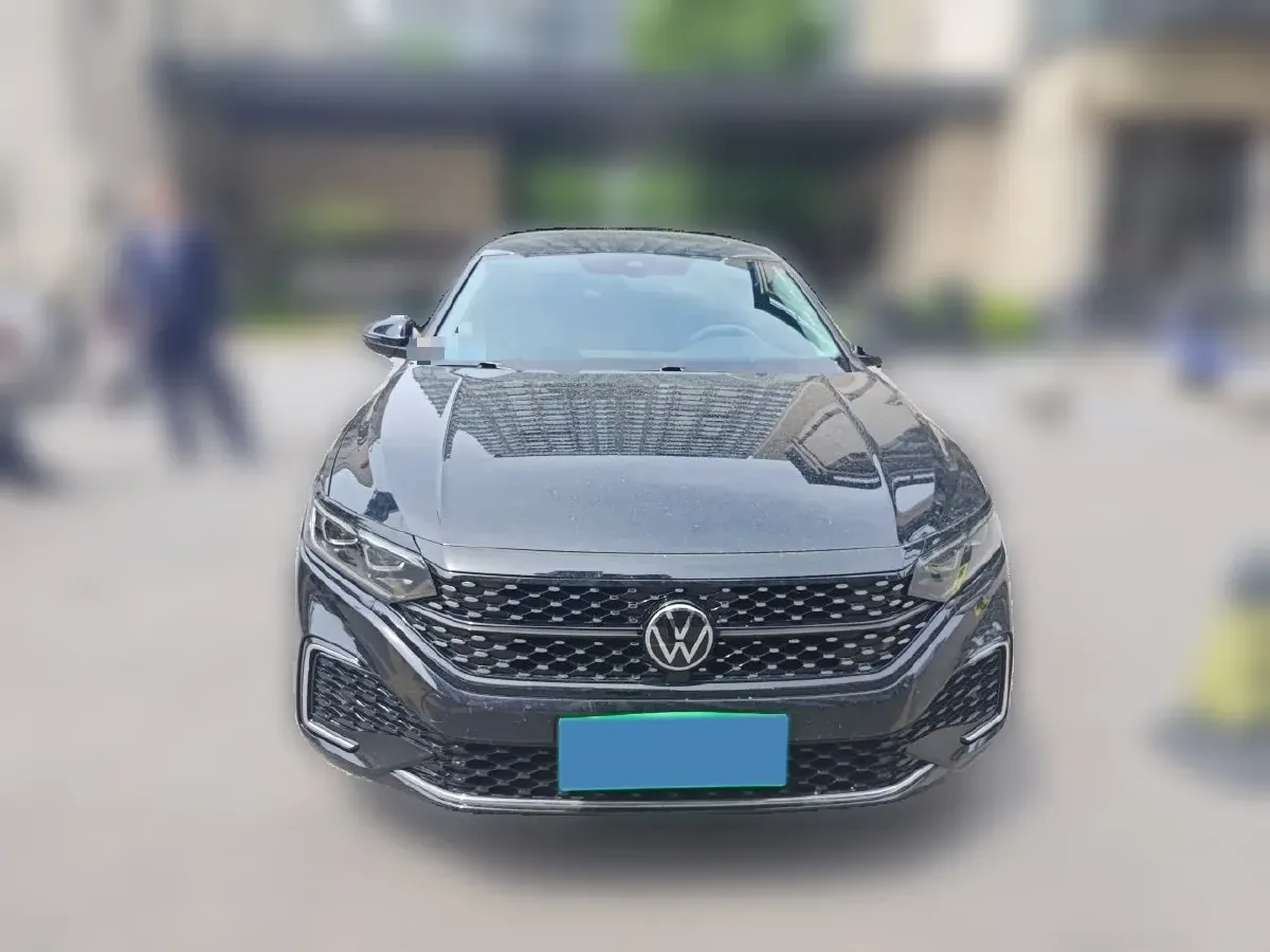 2022 Toyota Avalon 2.5L 209HP L4 8AT,autocango,china used car exporter,china ev exporter,chinese used car exporter,chinese used ev exporter