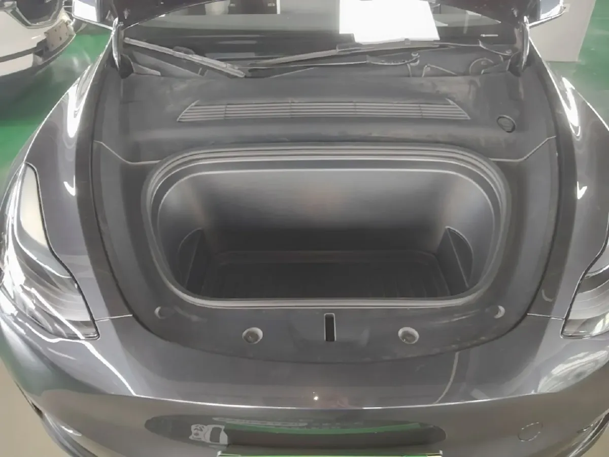 2024 Tesla Model Y BEV 60KWH,autocango,china used car exporter,china ev exporter,chinese used car exporter,chinese used ev exporter