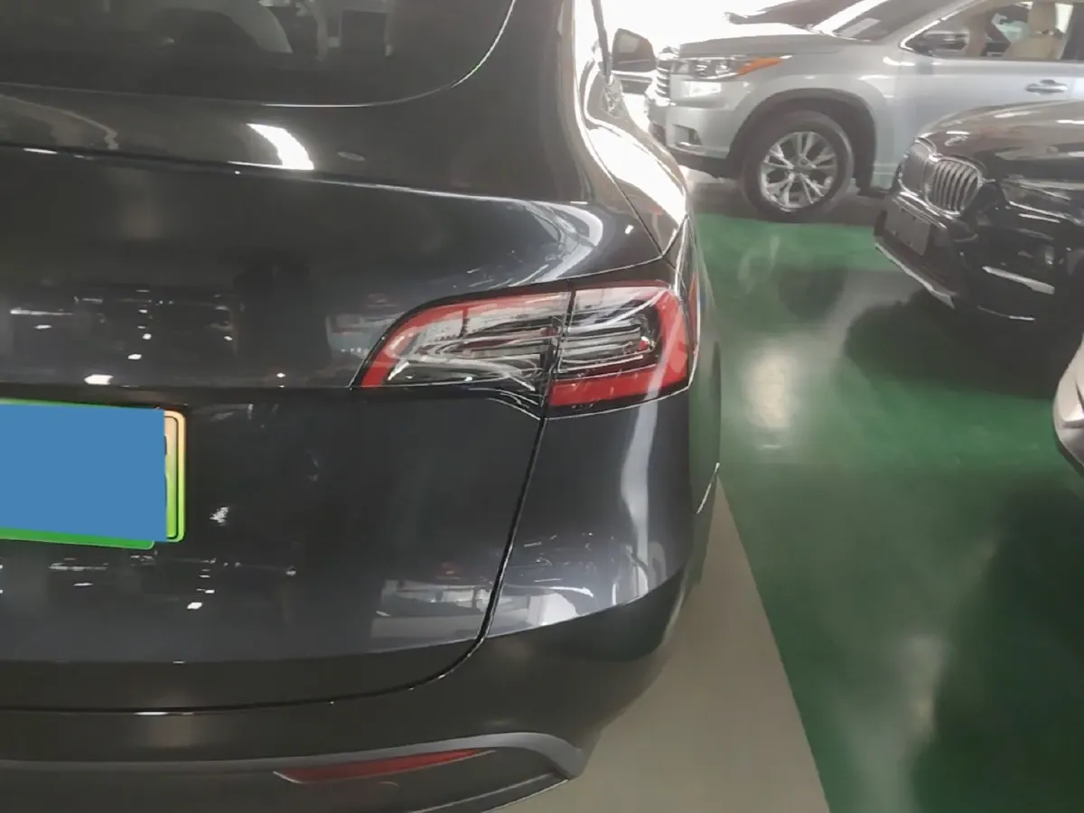 2024 Tesla Model Y BEV 60KWH,autocango,china used car exporter,china ev exporter,chinese used car exporter,chinese used ev exporter