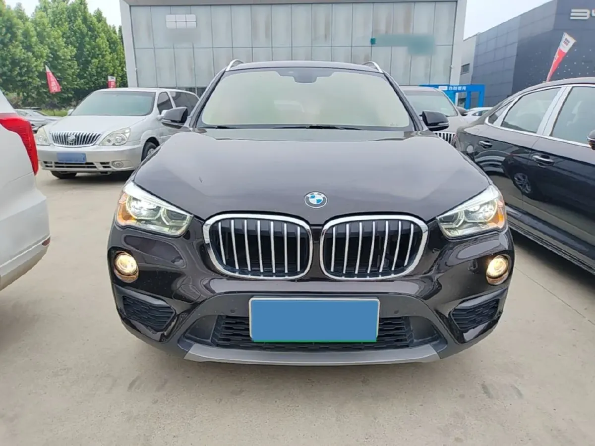 2016 BMW X1 1.5T 136HP L3 6AT,autocango,china used car exporter,china ev exporter,chinese used car exporter,chinese used ev exporter