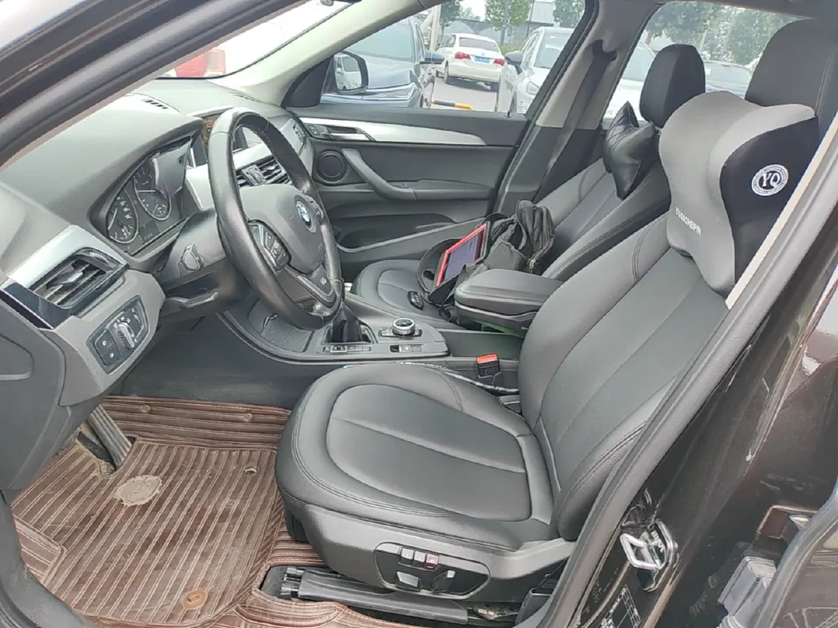 2016 BMW X1 1.5T 136HP L3 6AT,autocango,china used car exporter,china ev exporter,chinese used car exporter,chinese used ev exporter