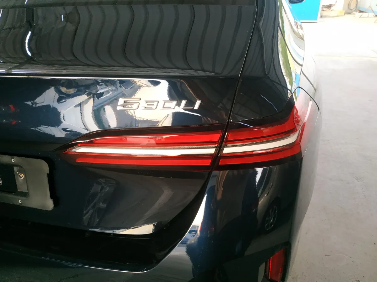 2026 BMW 5 Series 2.0T 258HP L4 8AT,autocango,china used car exporter,china ev exporter,chinese used car exporter,chinese used ev exporter